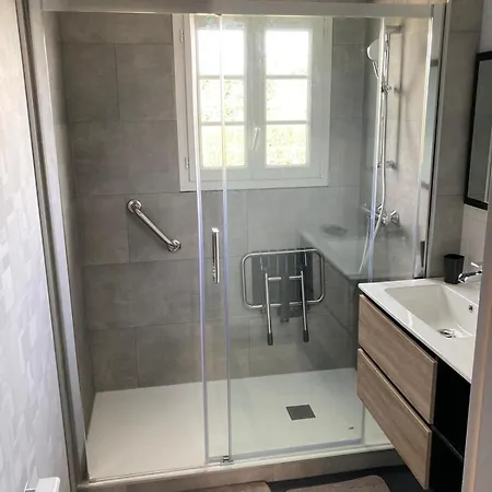 Hiking And Beachfront Holiday home