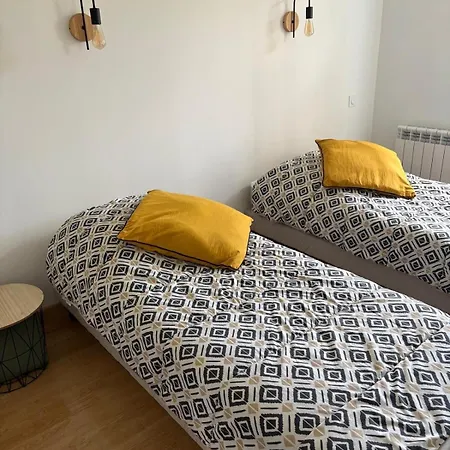 Hiking And Beachfront Holiday home *